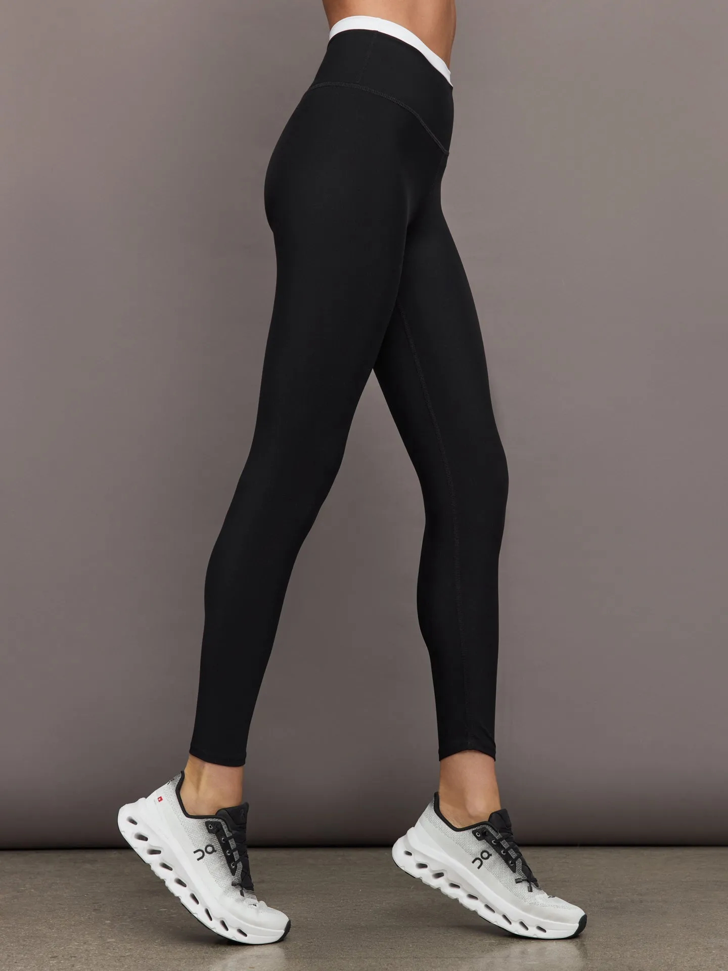 Contrast Waistband Legging in Melt - Black/White