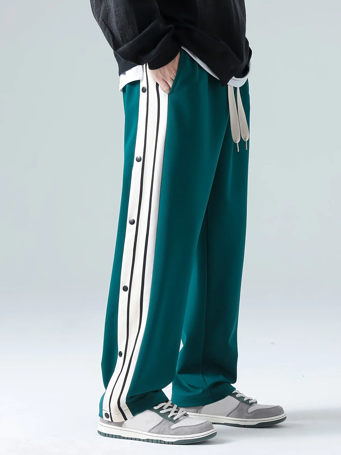 Men's Street Style Striped Wide-Leg Pants with Drawstring Waist - Casual, Loose Fit for Basketball & Outdoor Activities