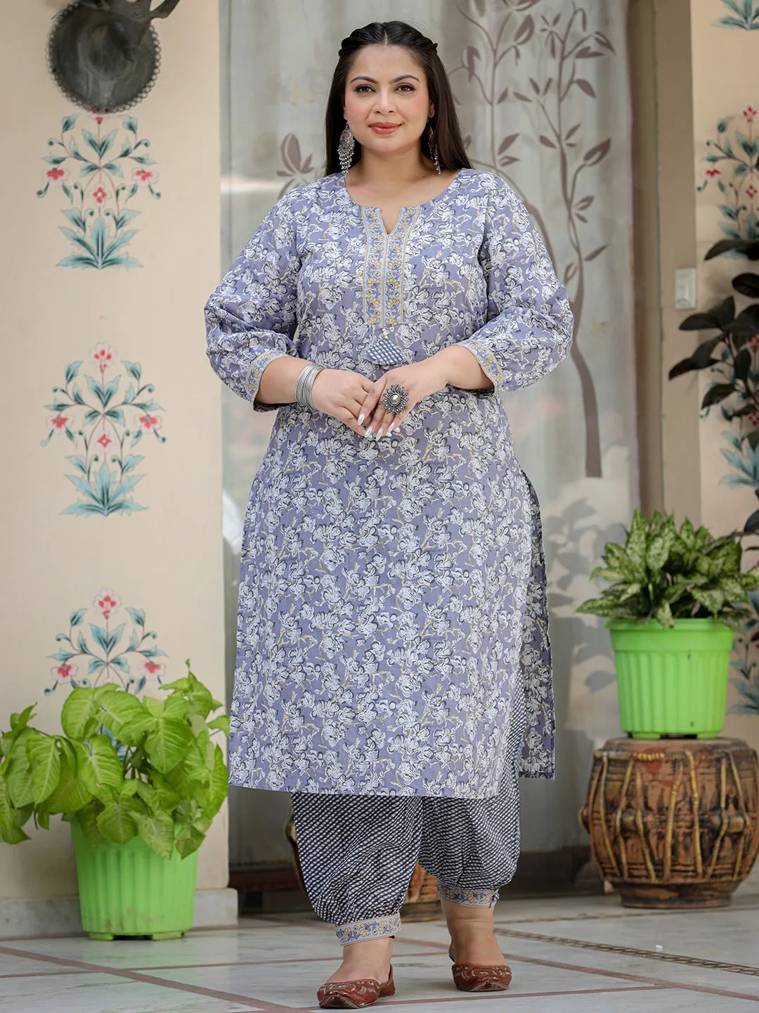 Plus Size Floral Printed Pure Cotton Straight Kurta & Harem Pants With Dupatta