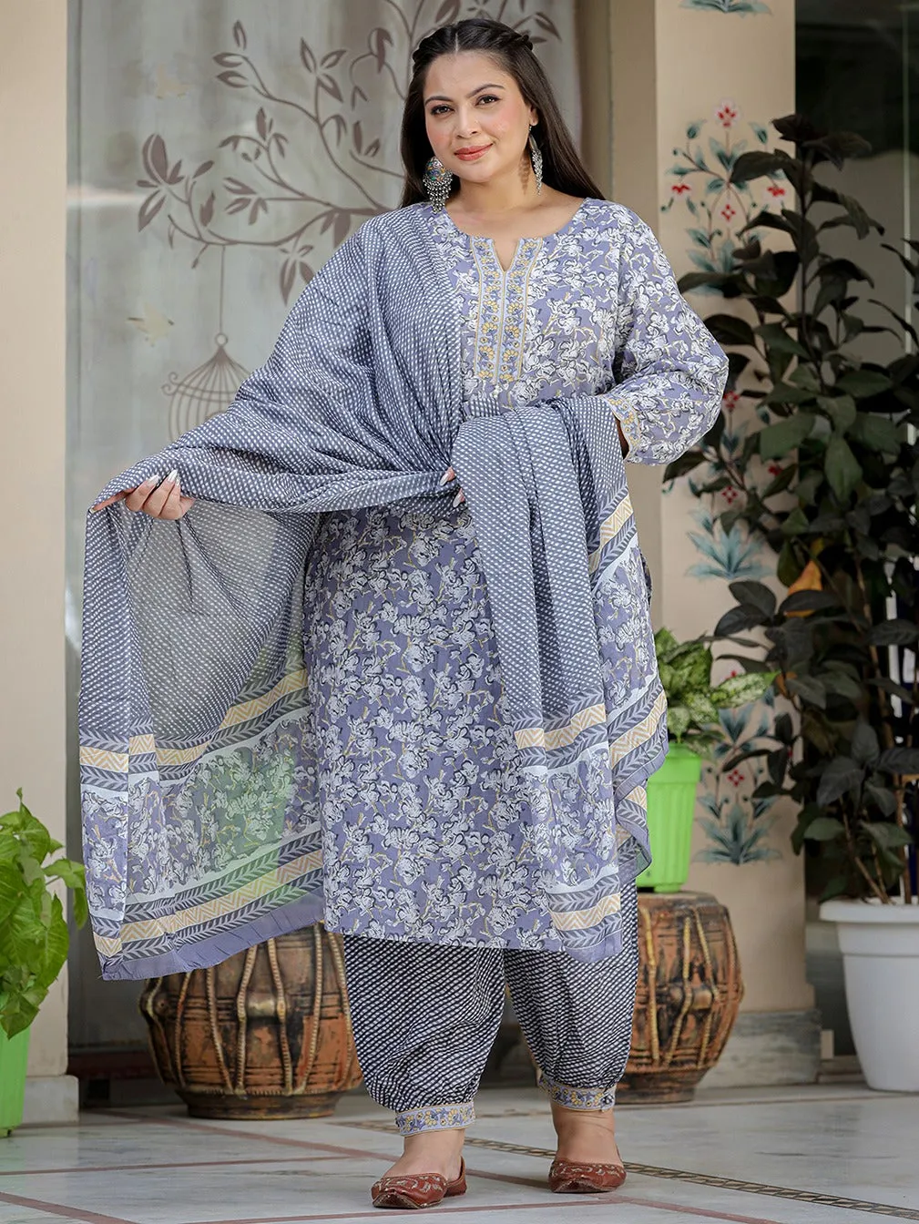 Plus Size Floral Printed Pure Cotton Straight Kurta & Harem Pants With Dupatta